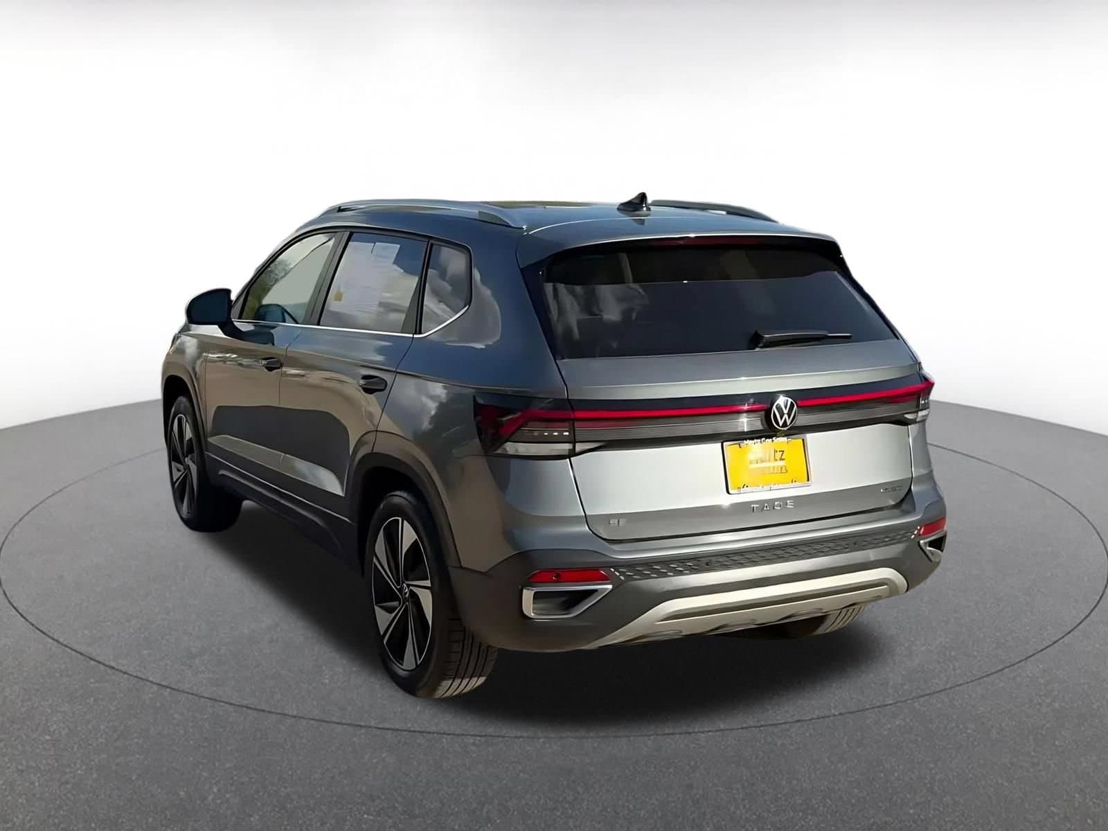 Thumbnail: 2026 Volkswagen Taos - 9