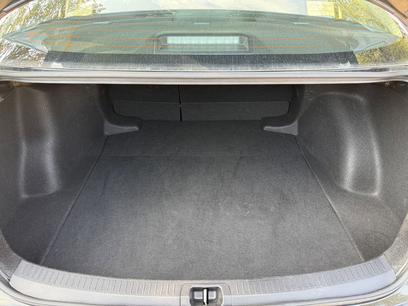 Thumbnail: 2025 Toyota Corolla - 31