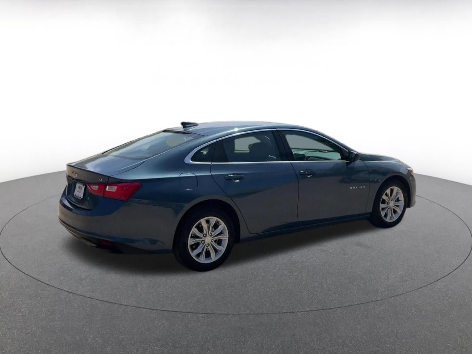 Thumbnail: 2024 Chevrolet Malibu - 15