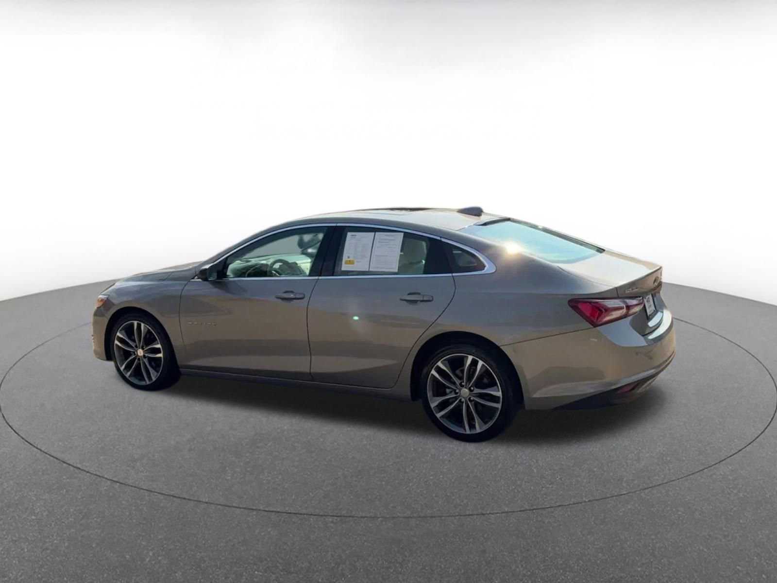 Thumbnail: 2024 Chevrolet Malibu - 10