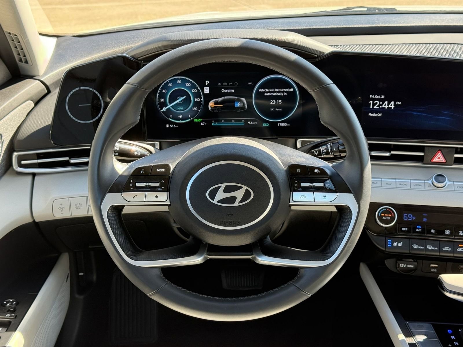 Thumbnail: 2025 Hyundai Elantra - 28