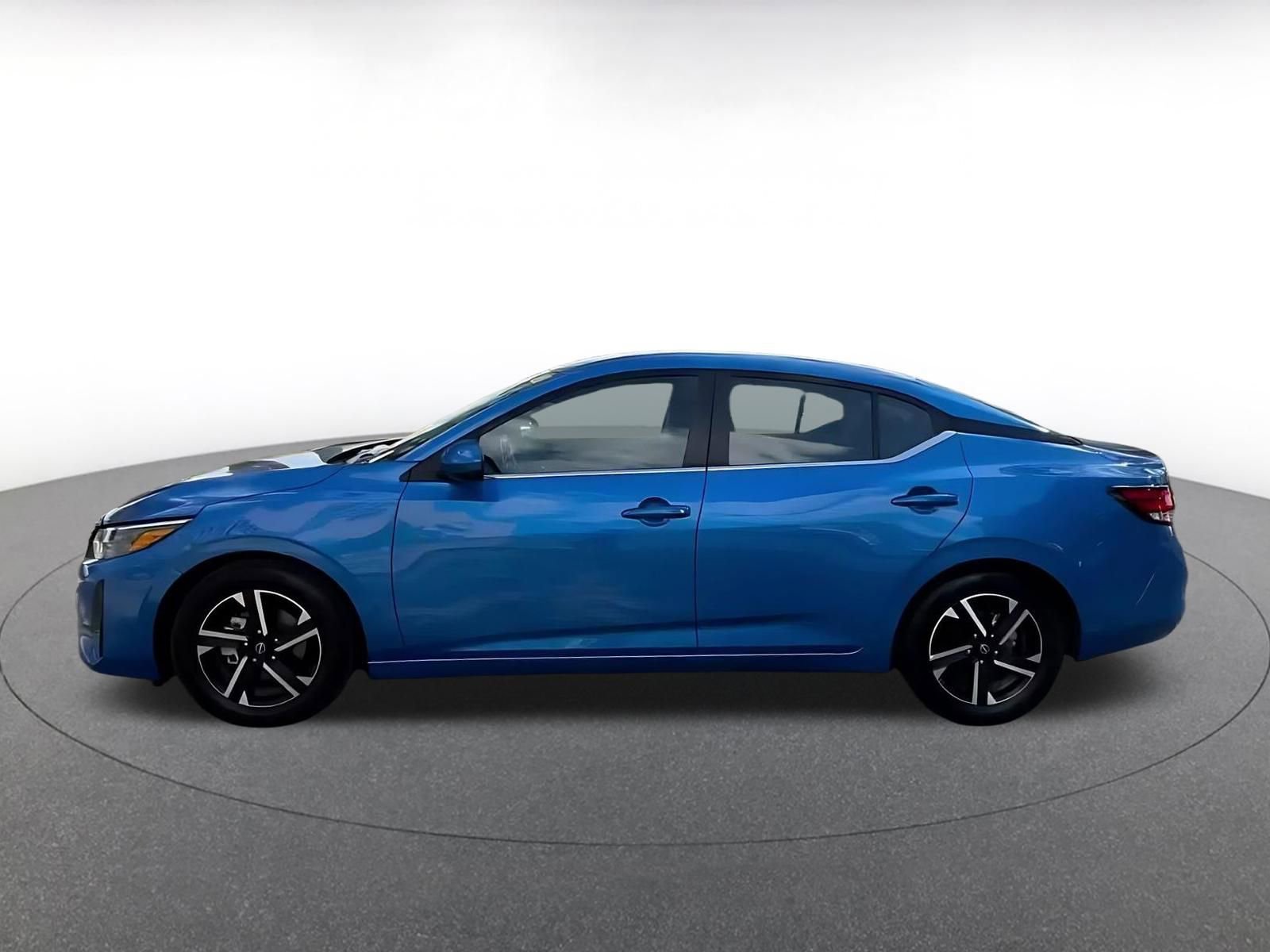 Thumbnail: 2025 Nissan Sentra - 9