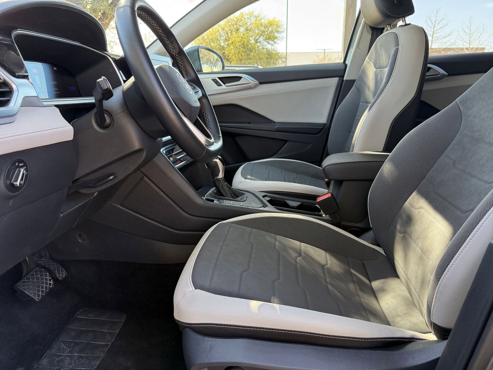 Thumbnail: 2025 Volkswagen Taos - 27