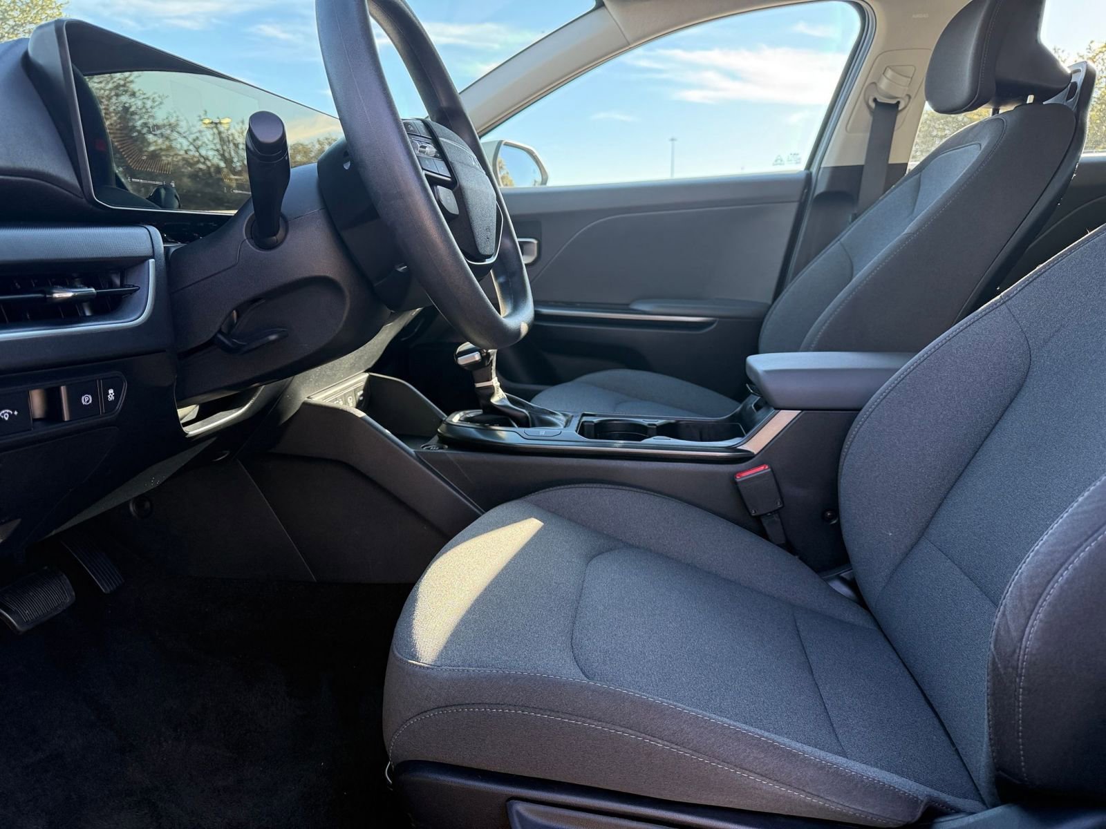 Thumbnail: 2025 Kia K4 - 28