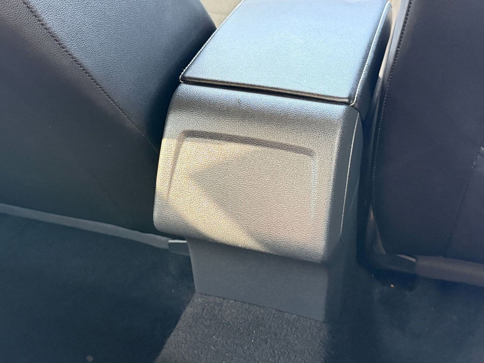 Thumbnail: 2025 Volkswagen Jetta - 25