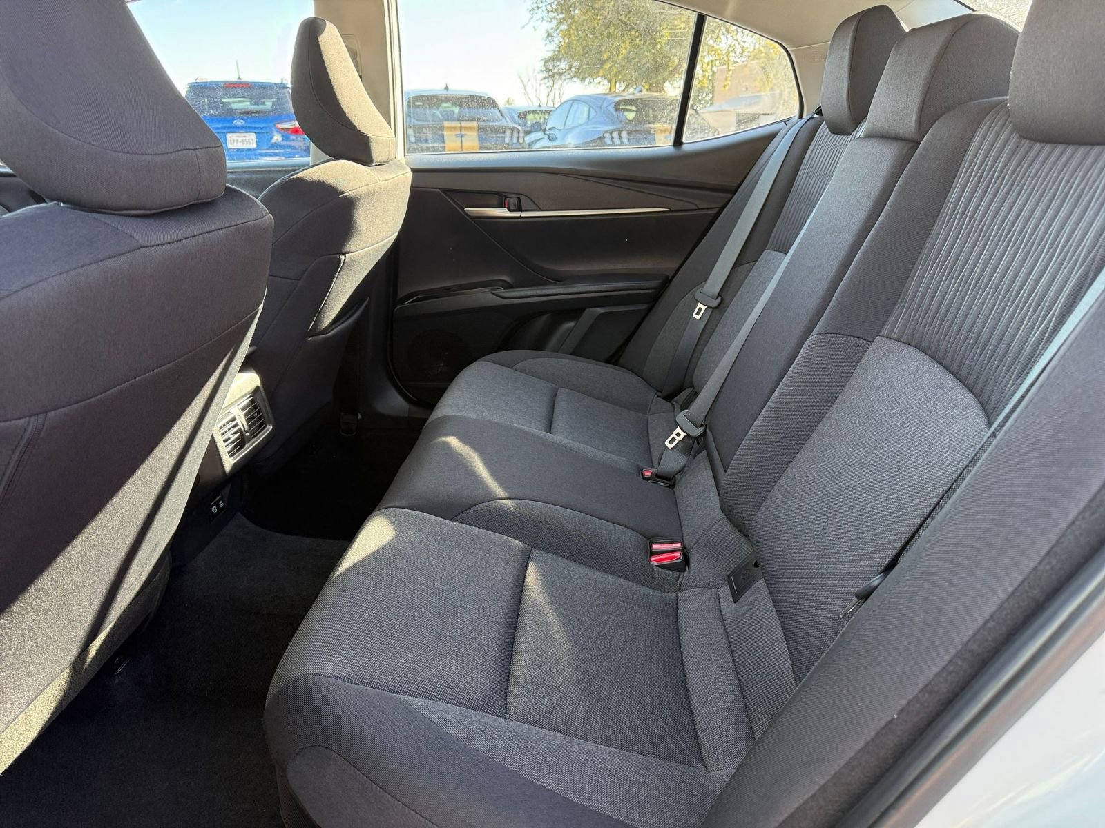 Thumbnail: 2025 Toyota Camry - 25