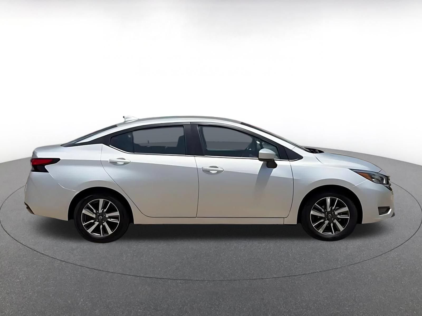 2025 Nissan Versa Sedan SV - Photo 16
