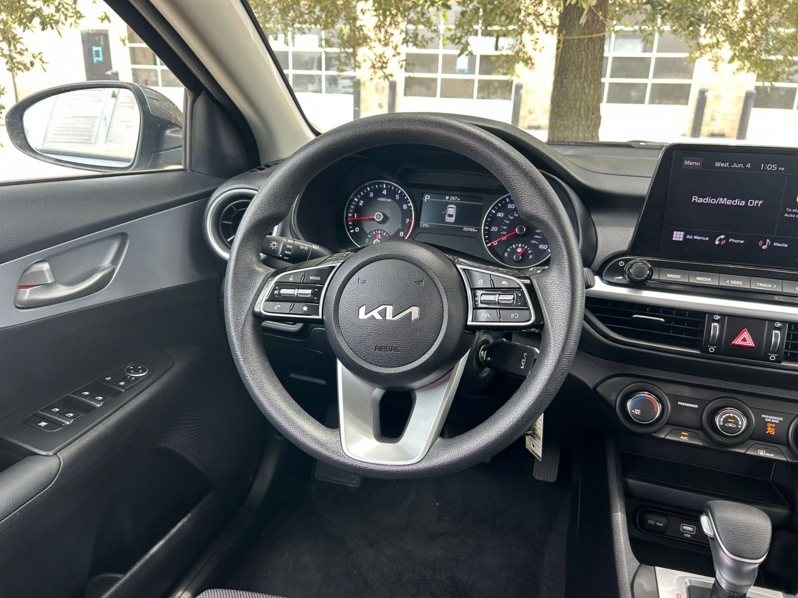 2024 Kia Forte LXS 23