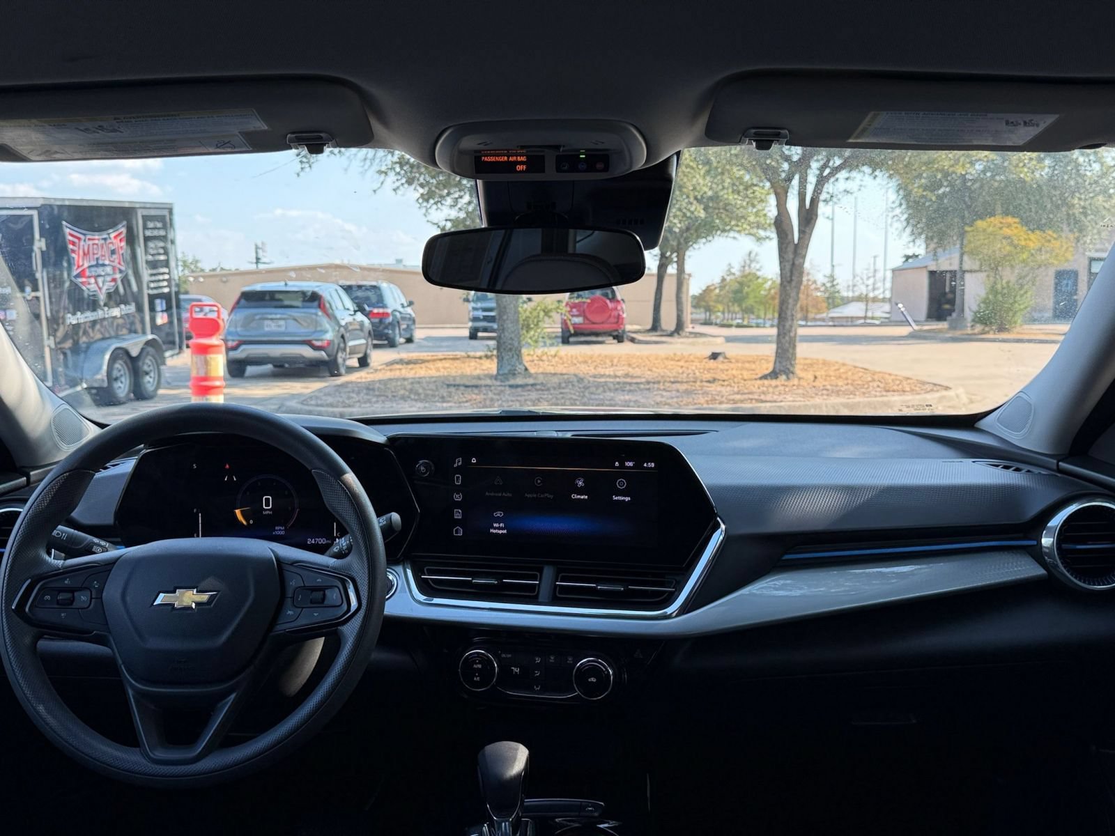 Thumbnail: 2025 Chevrolet Trax - 32