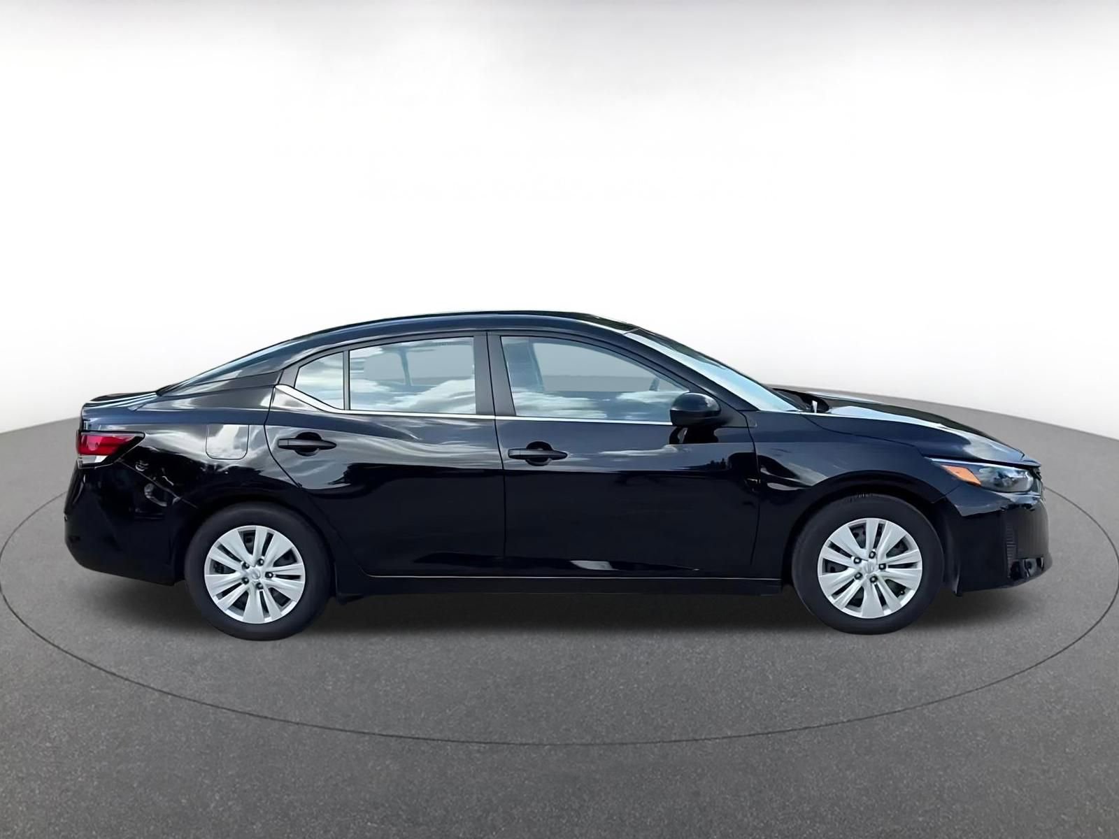 Thumbnail: 2025 Nissan Sentra - 16