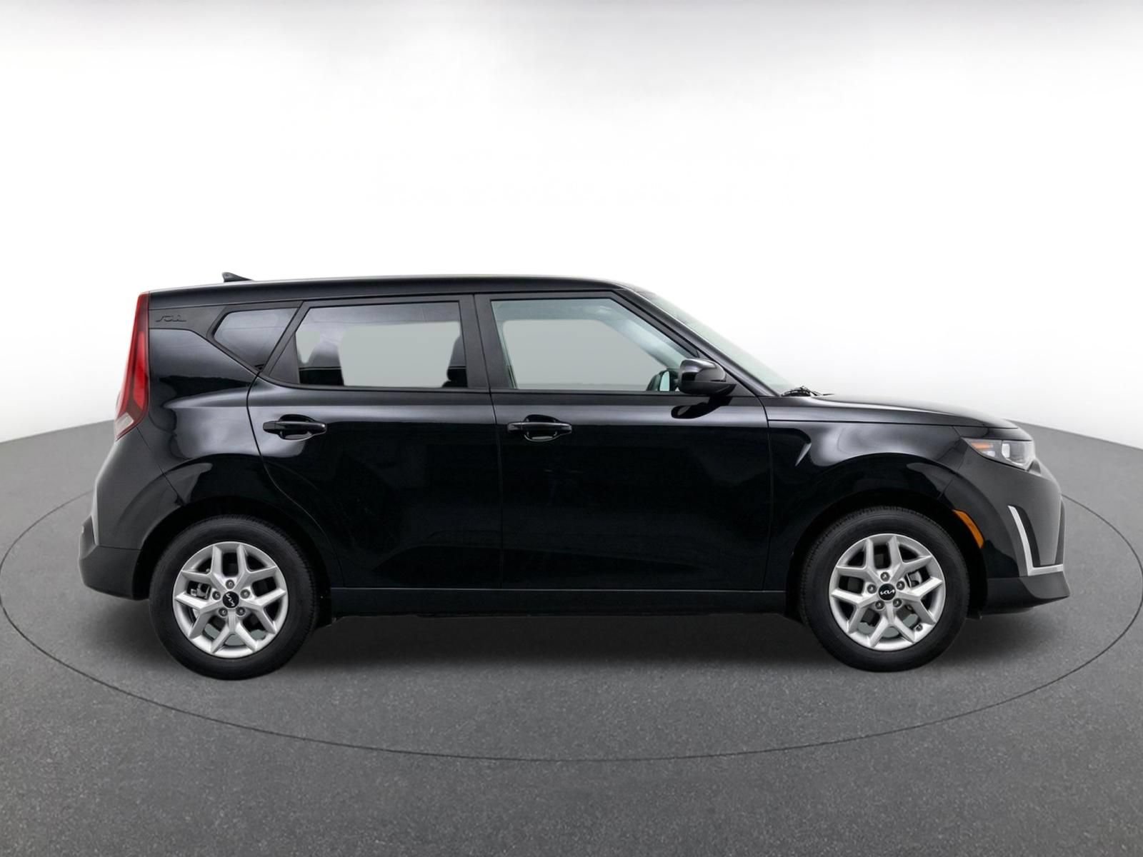 Thumbnail: 2025 Kia Soul - 10