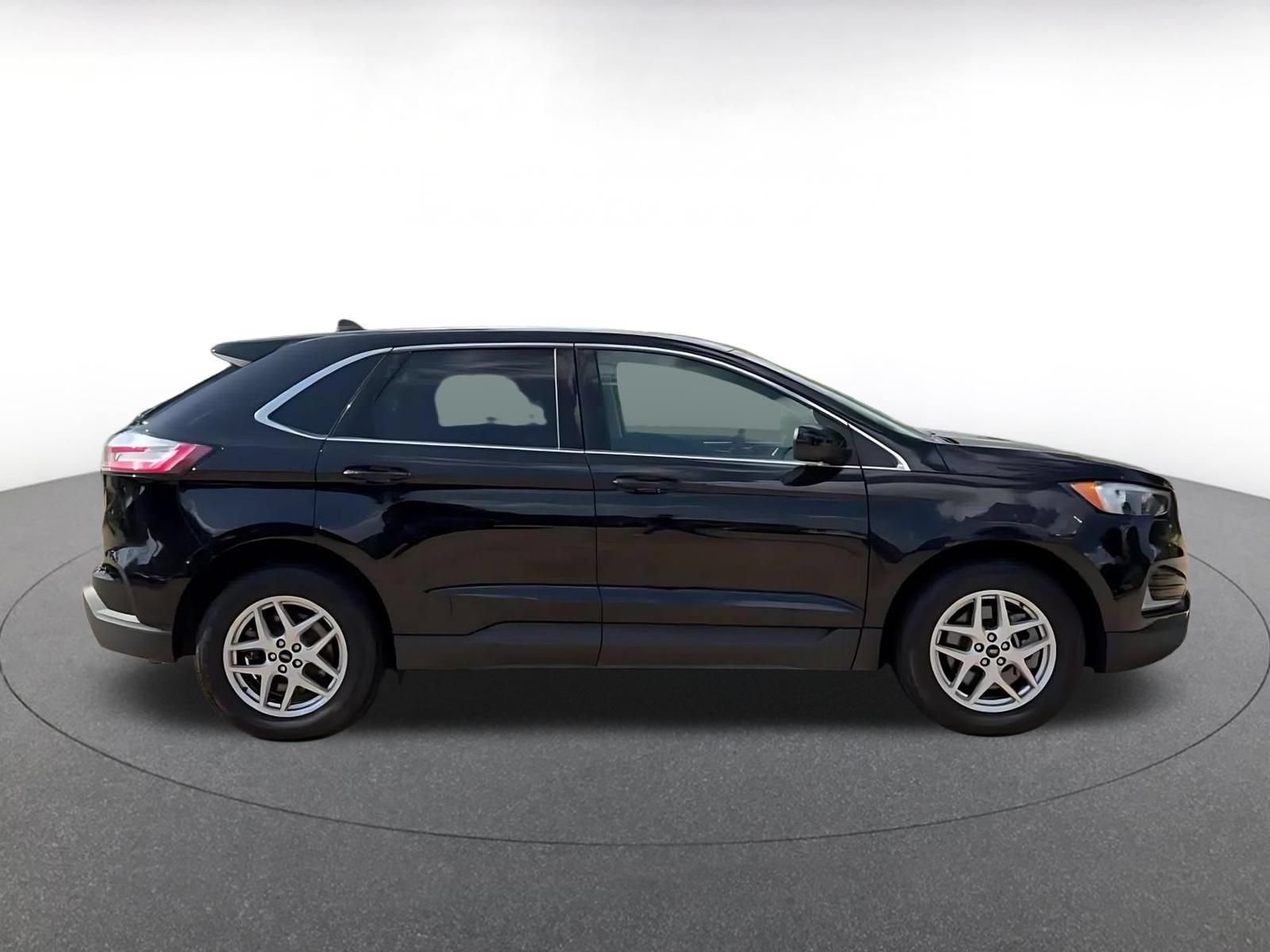 Thumbnail: 2024 Ford Edge - 16