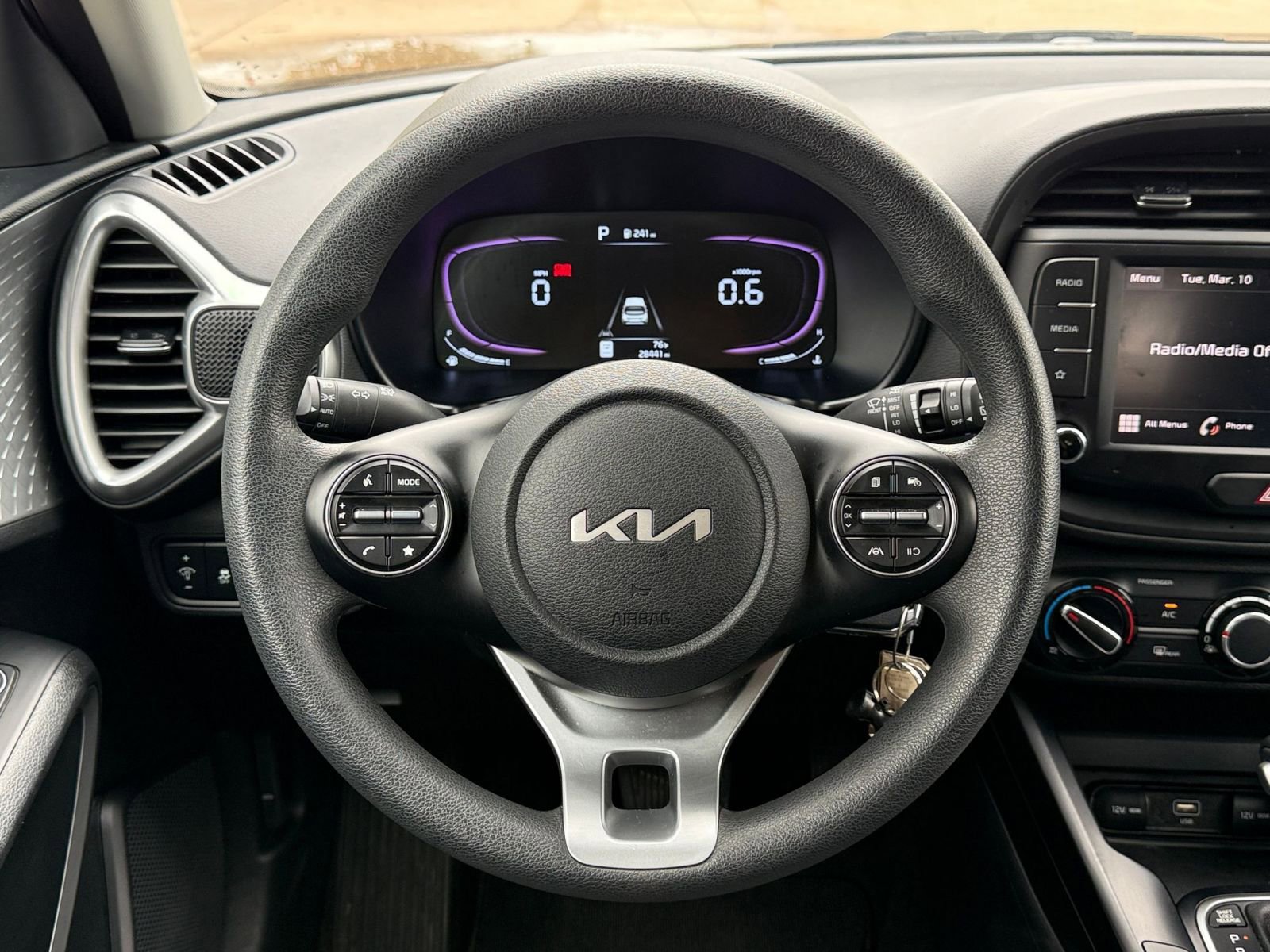 Thumbnail: 2025 Kia Soul - 28