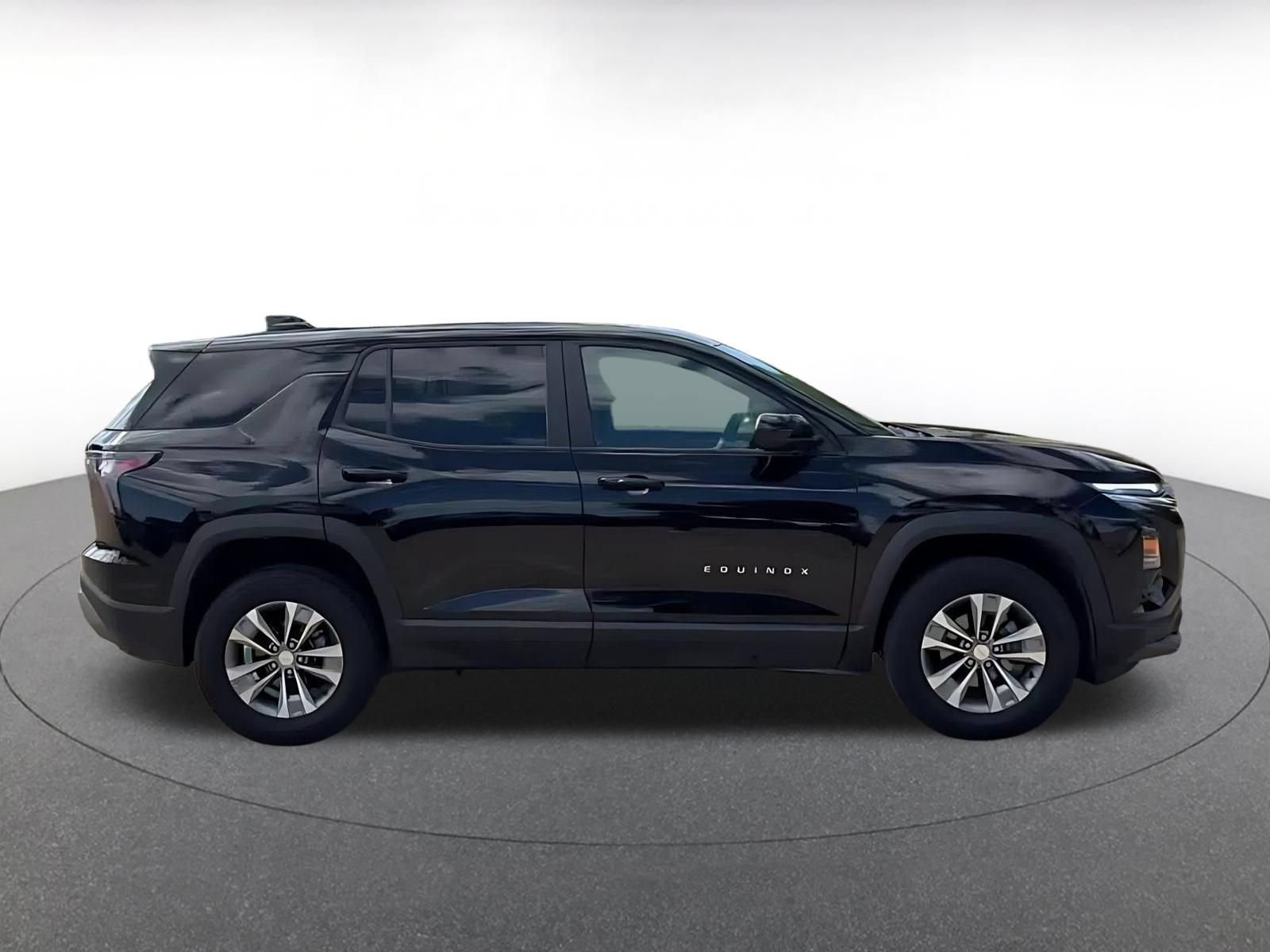 Thumbnail: 2025 Chevrolet Equinox - 16
