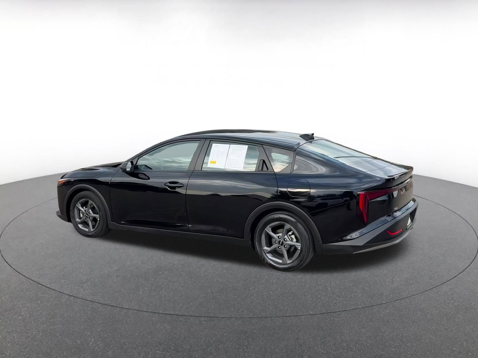 Thumbnail: 2025 Kia K4 - 10