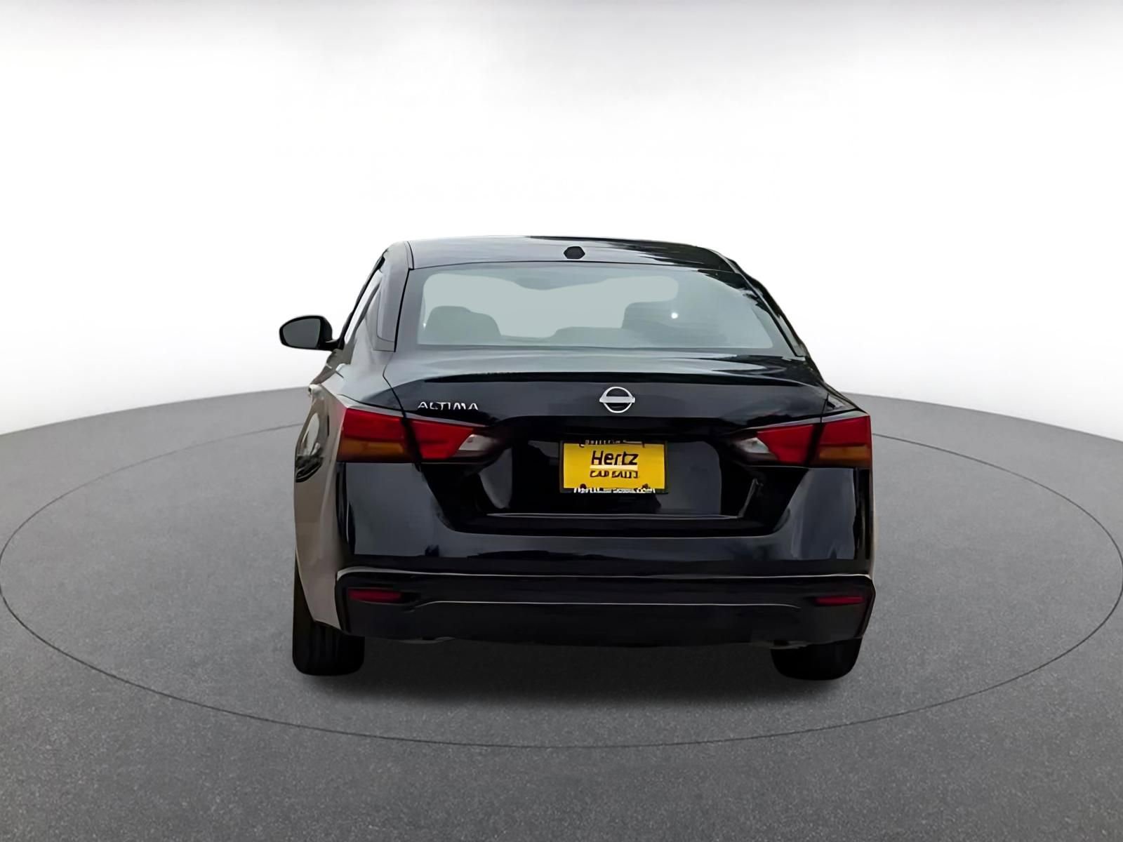 Thumbnail: 2025 Nissan Altima - 12