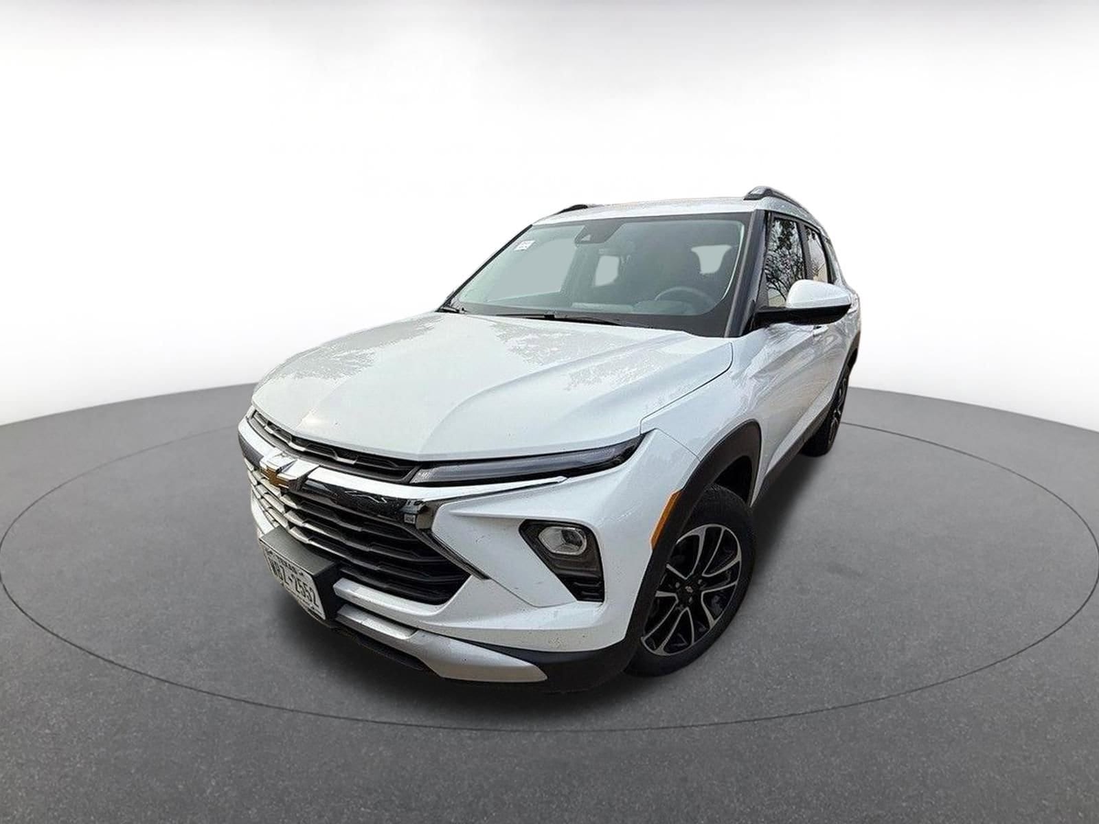 Thumbnail: 2025 Chevrolet TrailBlazer - 3