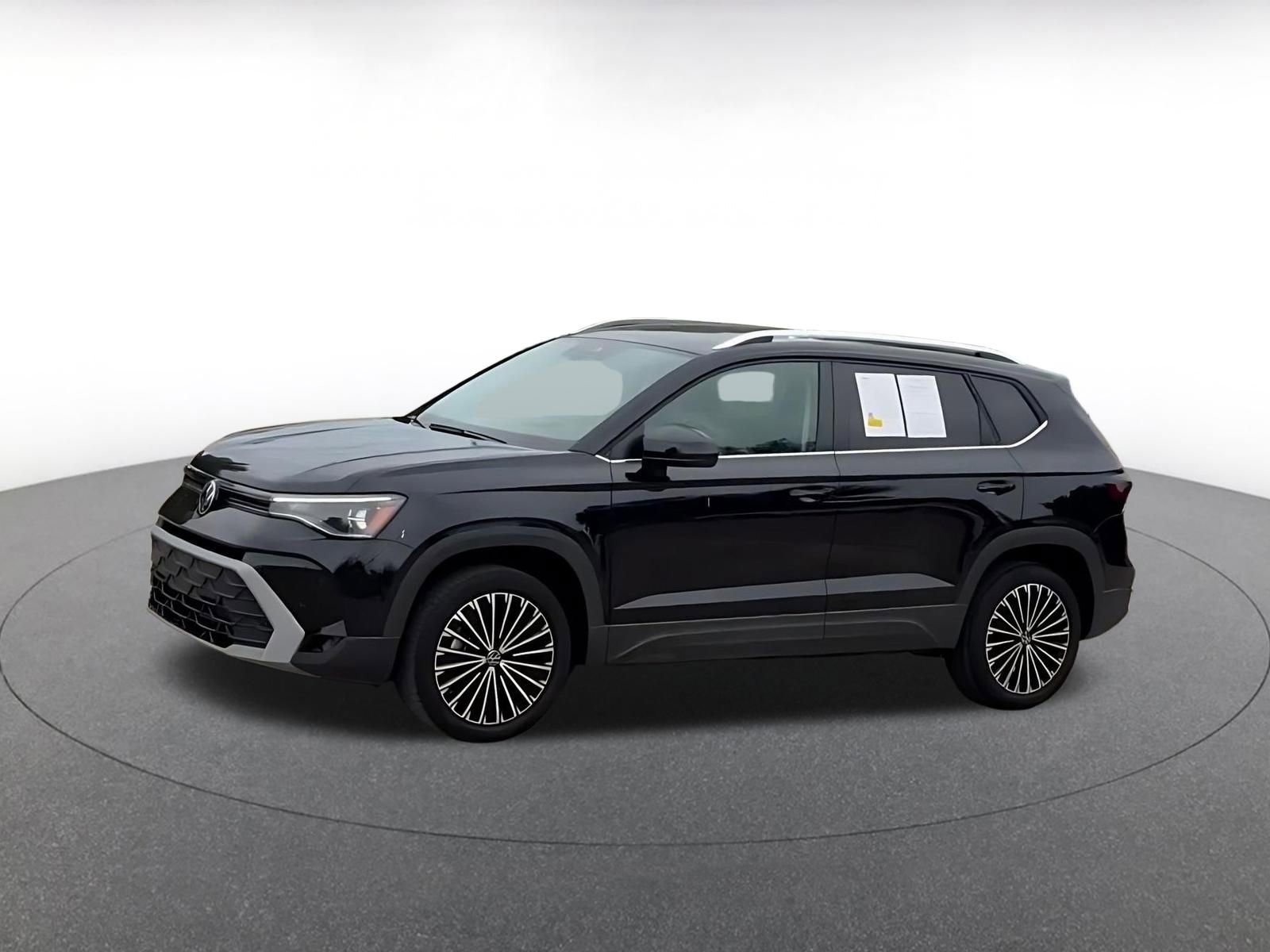 Thumbnail: 2025 Volkswagen Taos - 8