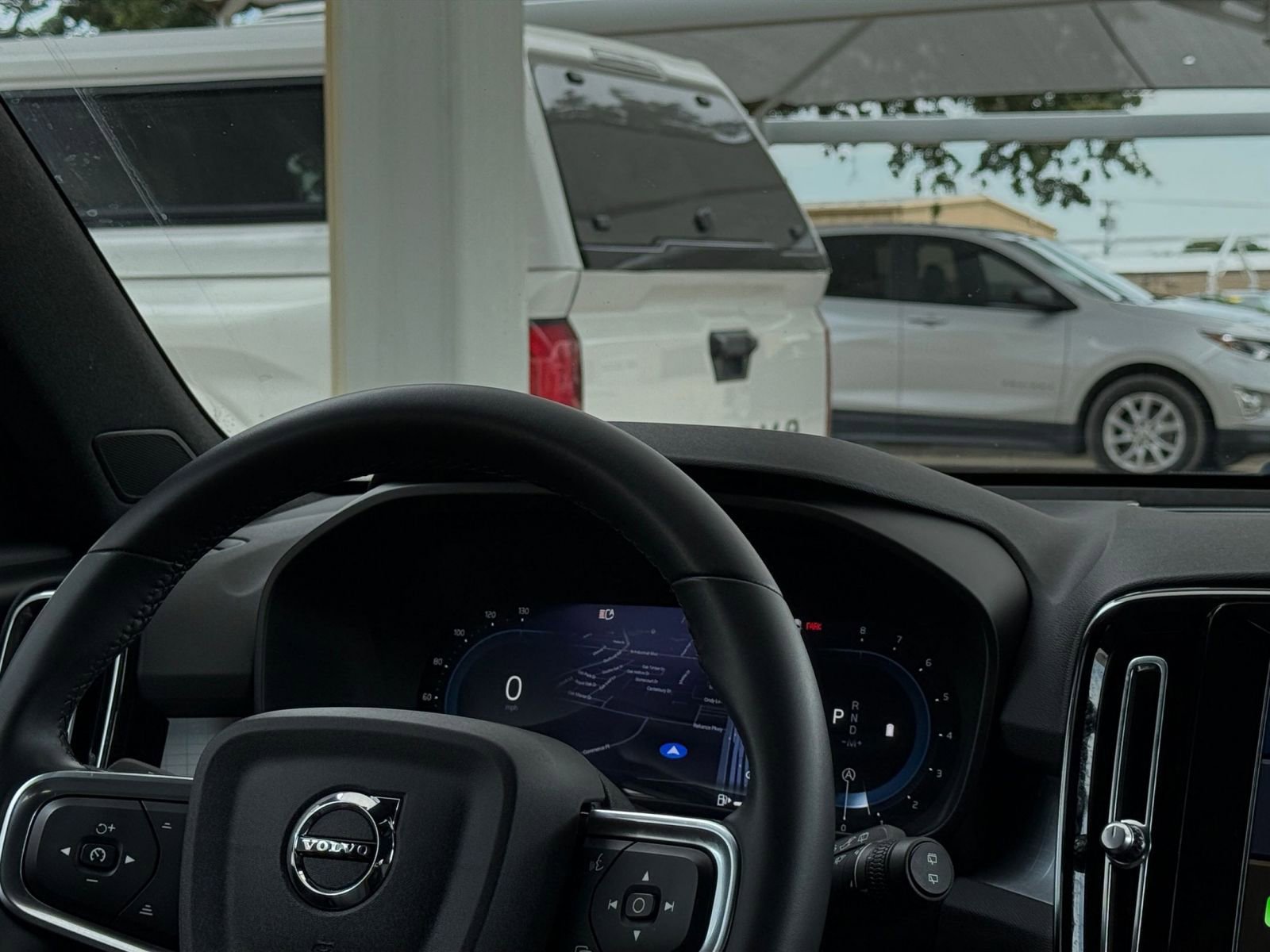 Thumbnail: 2024 Volvo XC40 - 34