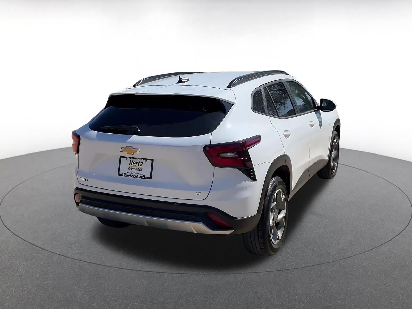 Thumbnail: 2025 Chevrolet Trax - 14