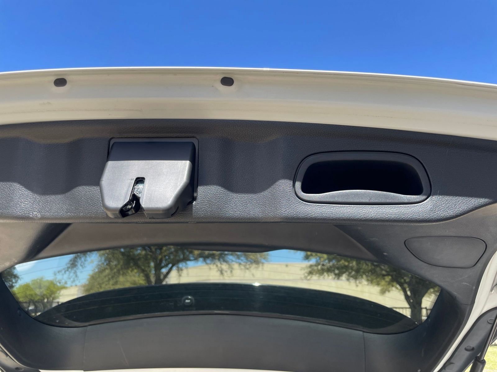 Thumbnail: 2025 Toyota Corolla - 24