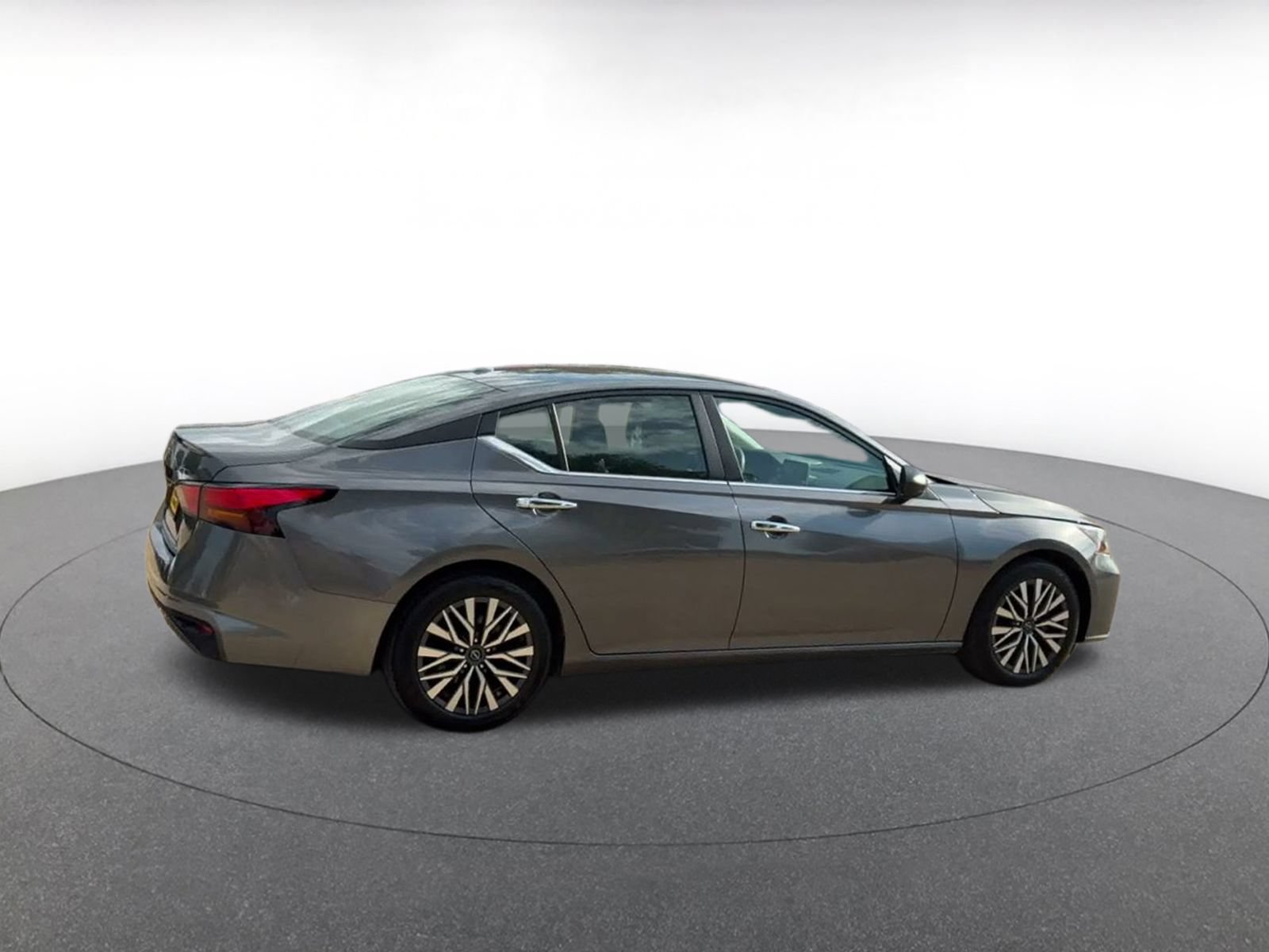 Thumbnail: 2025 Nissan Altima - 13