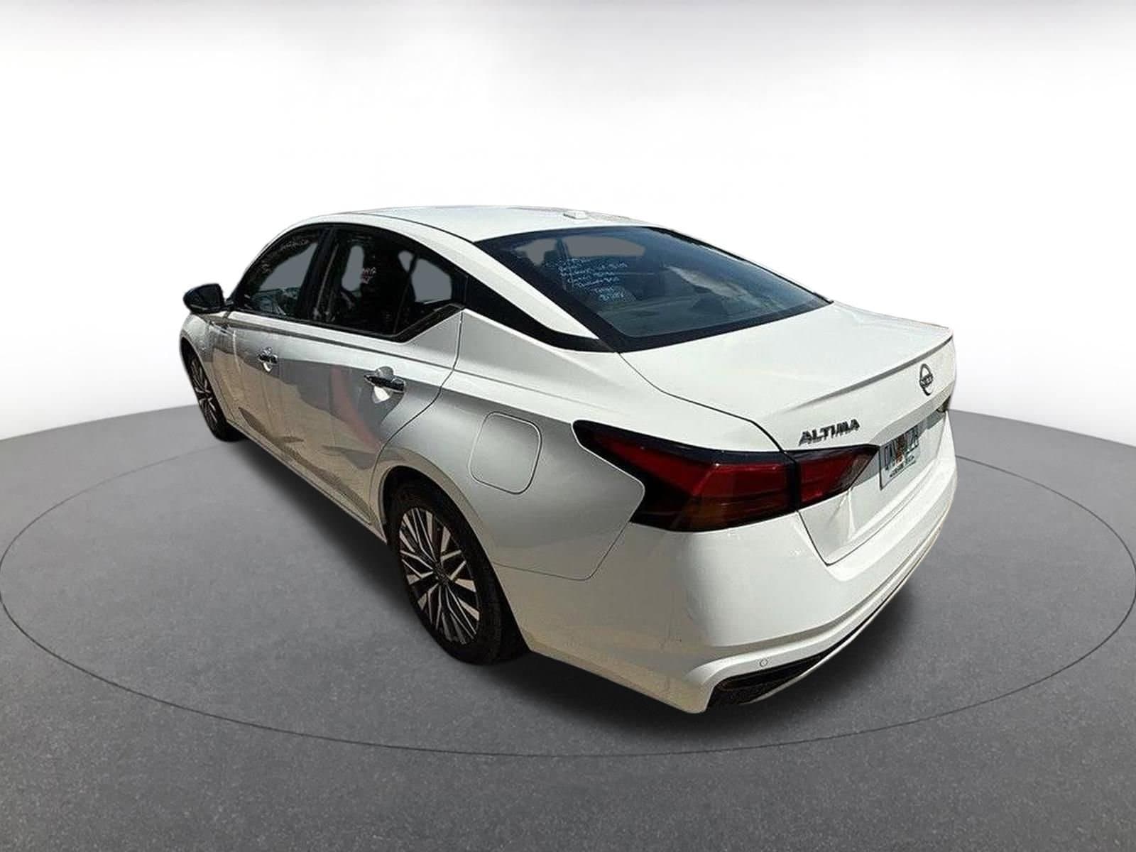 Thumbnail: 2025 Nissan Altima - 4