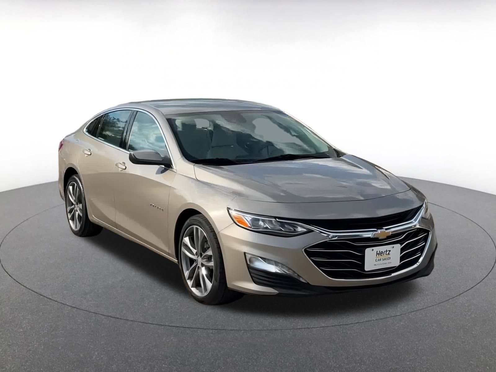 Thumbnail: 2024 Chevrolet Malibu - 3