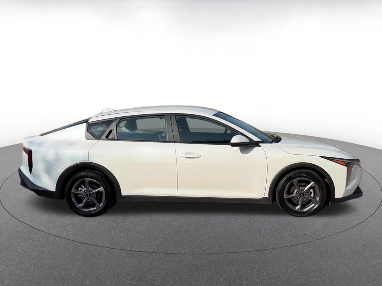 Thumbnail: 2025 Kia K4 - 16