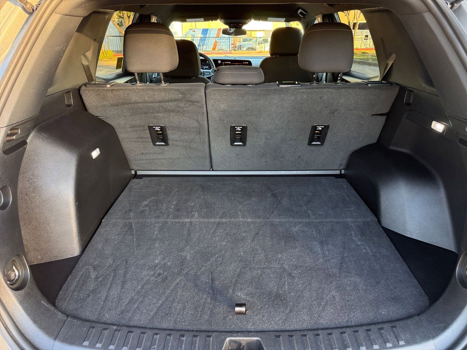 Thumbnail: 2025 Chevrolet Equinox - 31