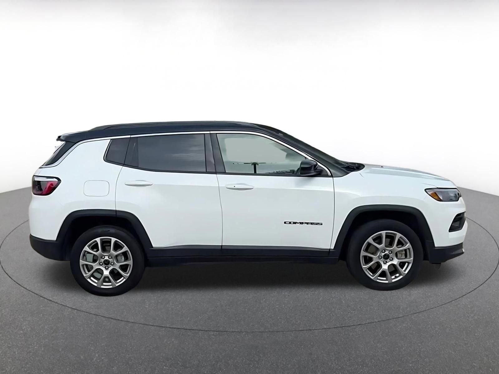 Thumbnail: 2025 Jeep Compass - 16