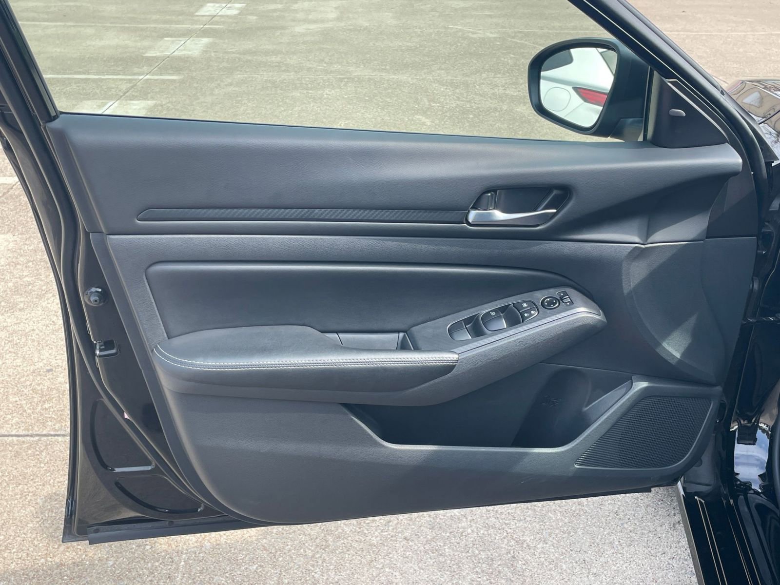 Thumbnail: 2025 Nissan Altima - 18