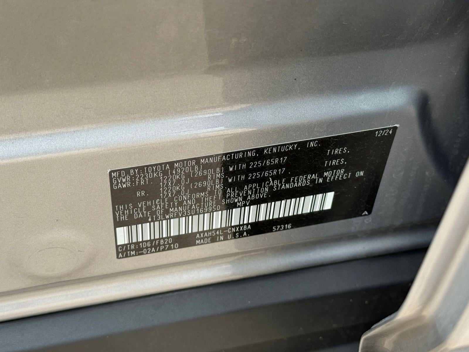 Thumbnail: 2025 Toyota RAV4 - 29