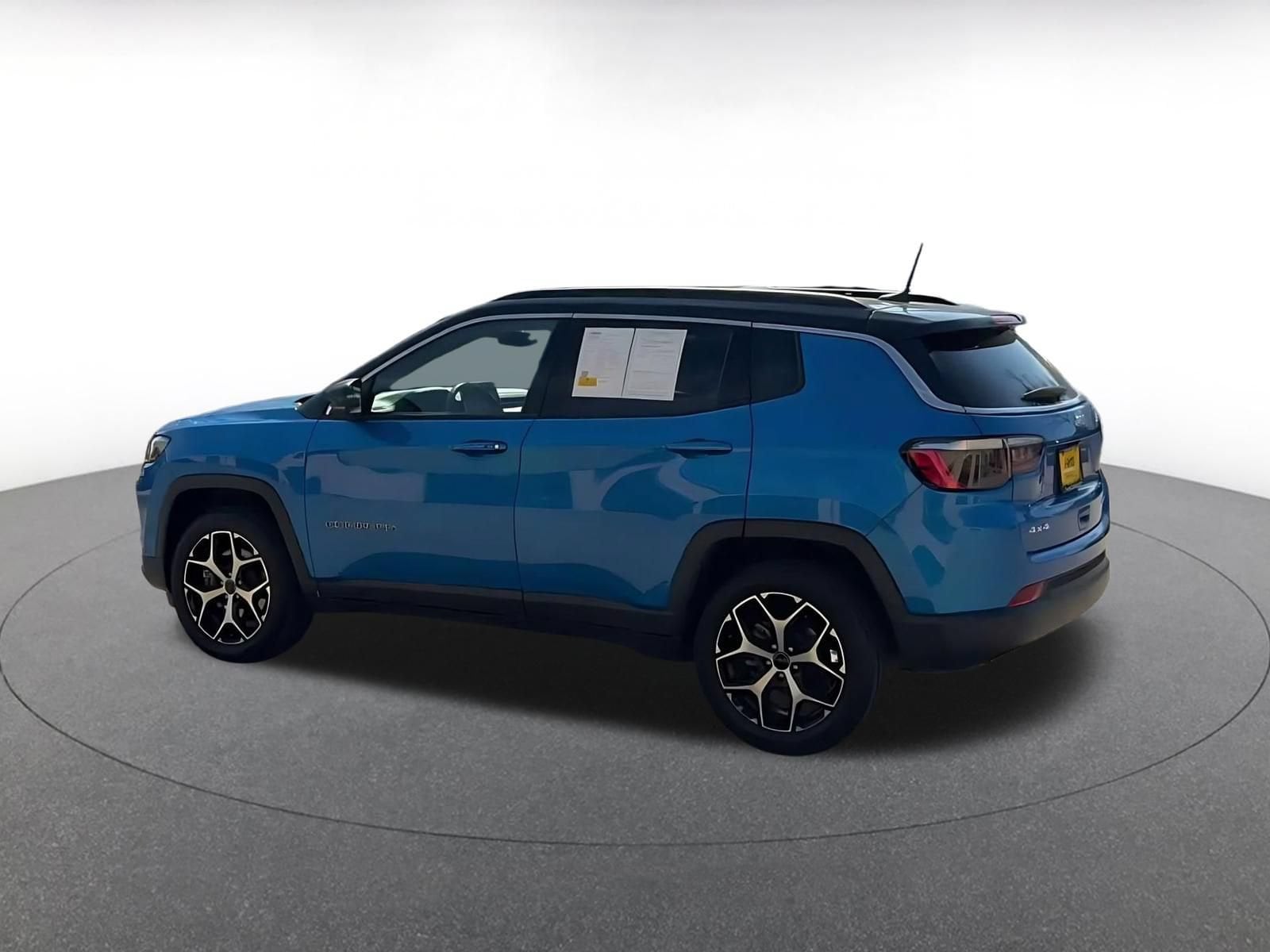 Thumbnail: 2025 Jeep Compass - 8