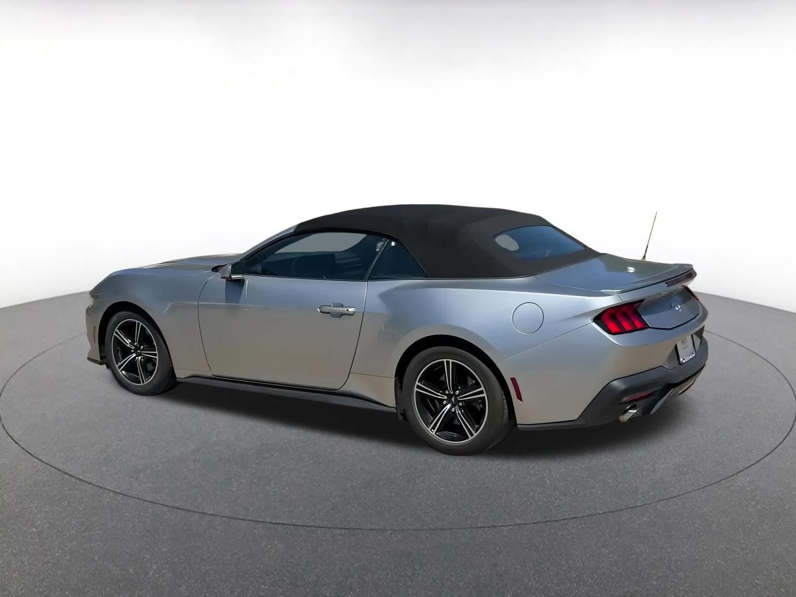 Thumbnail: 2024 Ford Mustang - 10
