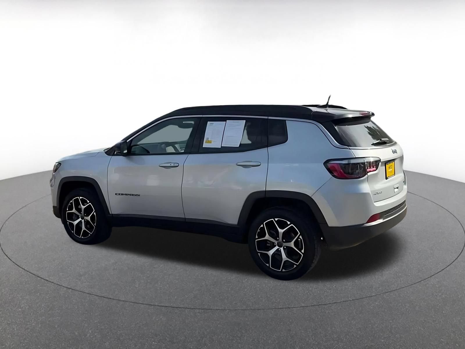 Thumbnail: 2025 Jeep Compass - 9