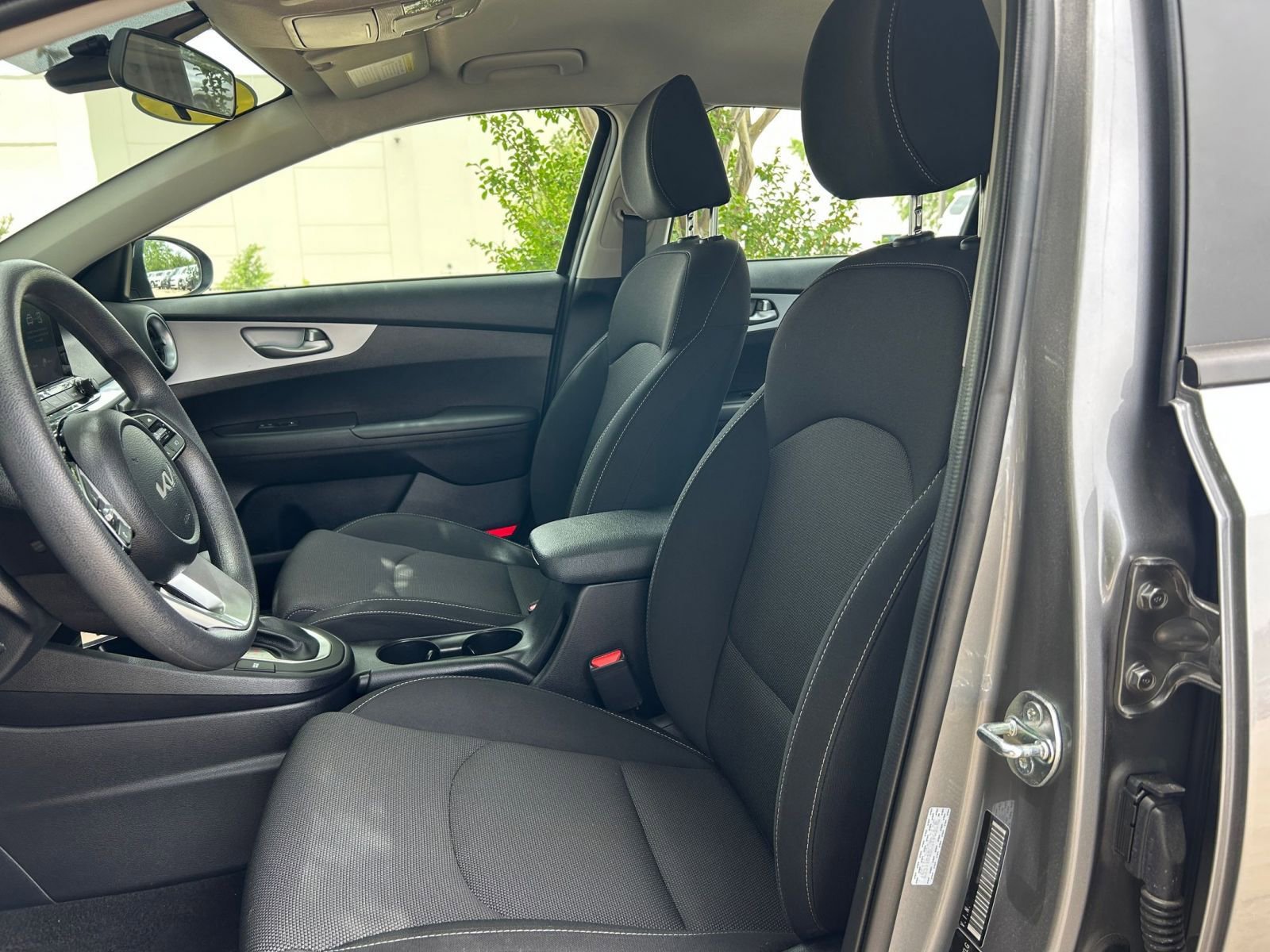 2024 Kia Forte LXS 22