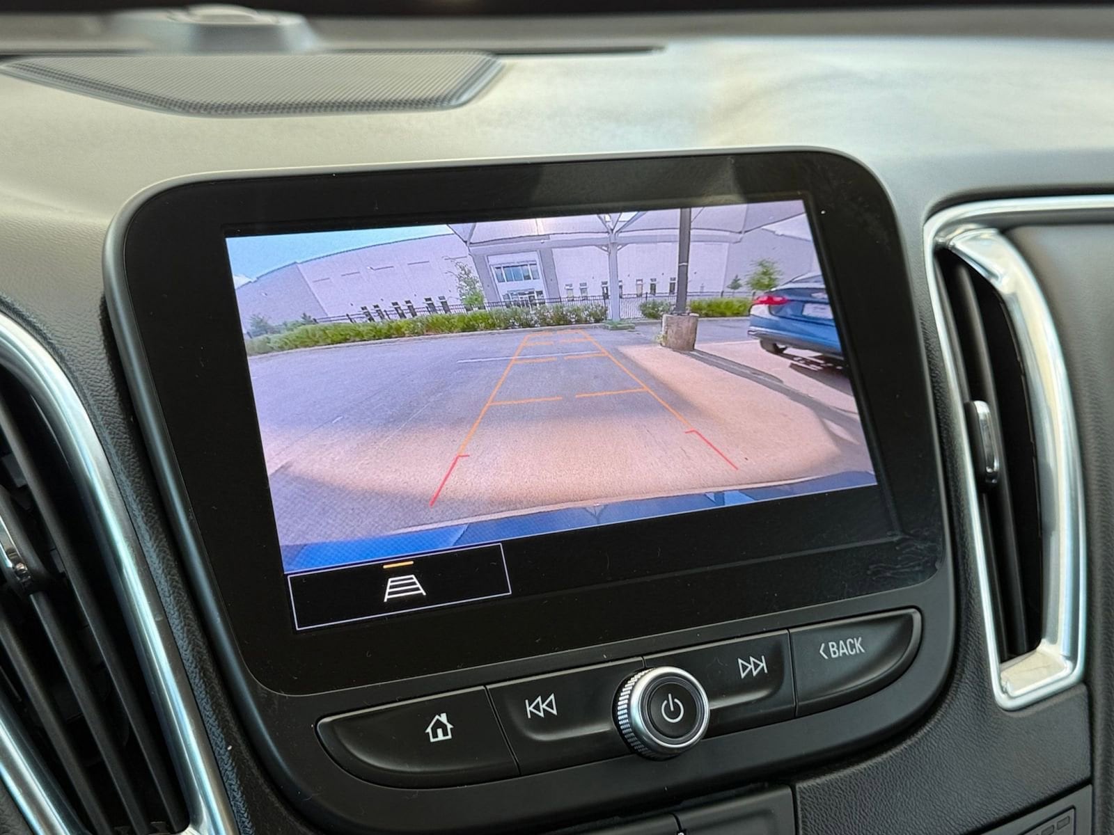 Thumbnail: 2024 Chevrolet Malibu - 17