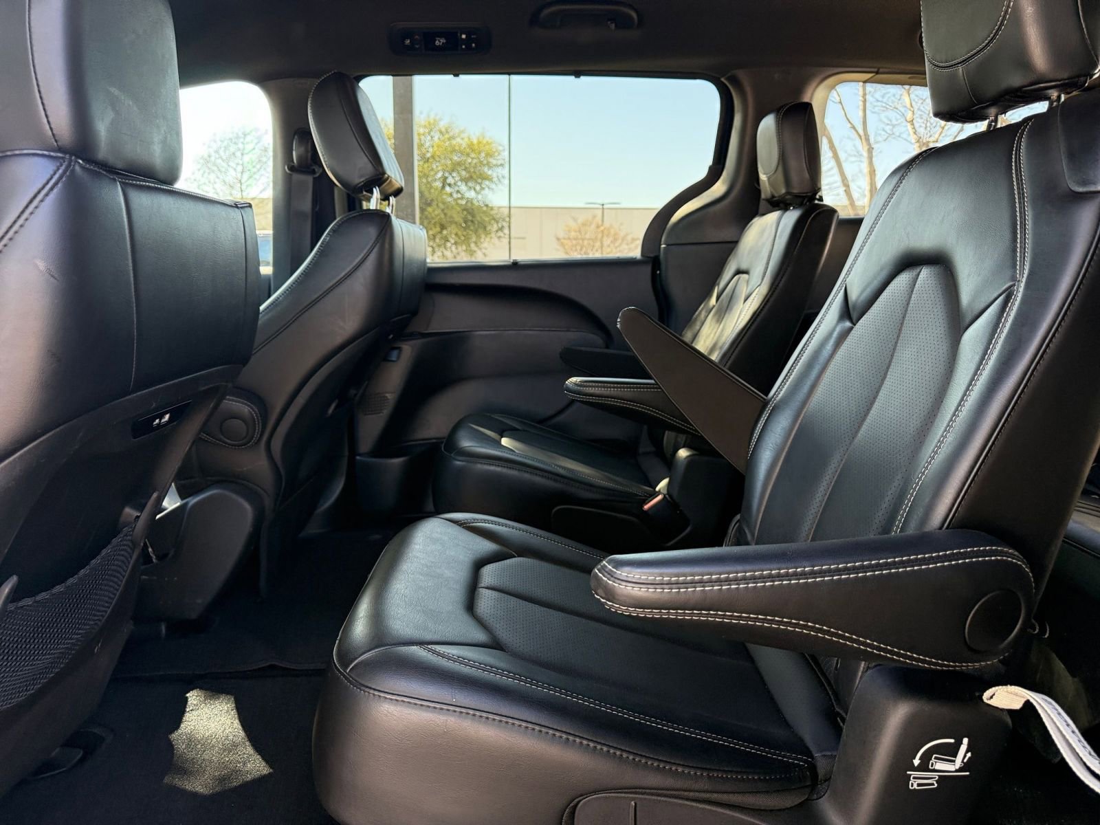 Thumbnail: 2025 Chrysler Pacifica - 27