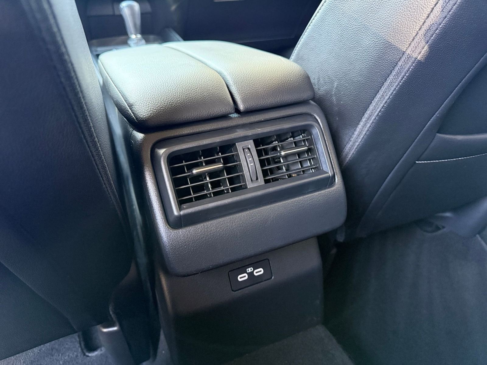 Thumbnail: 2025 Mazda CX-50 - 24