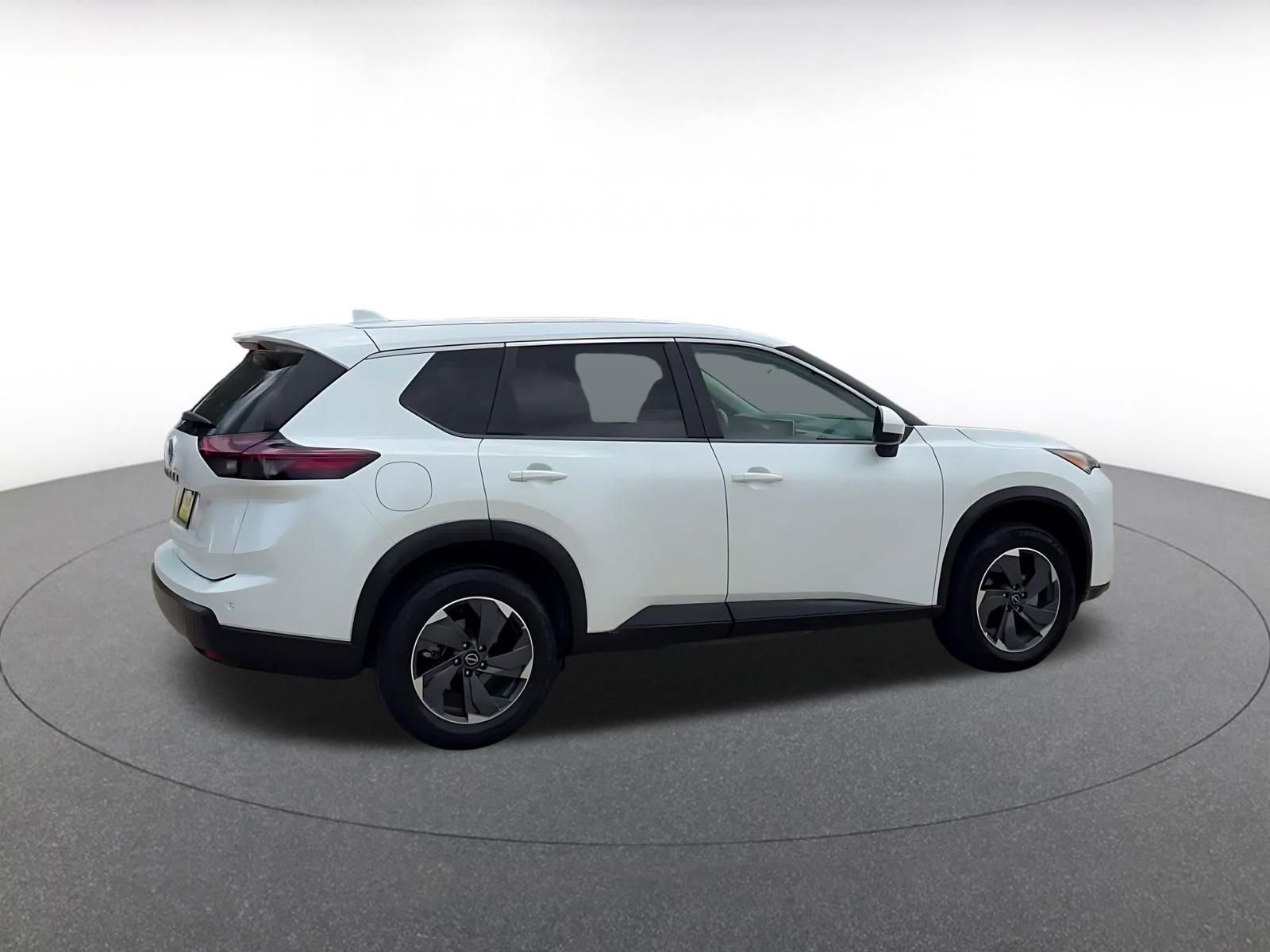 Thumbnail: 2025 Nissan Rogue - 15