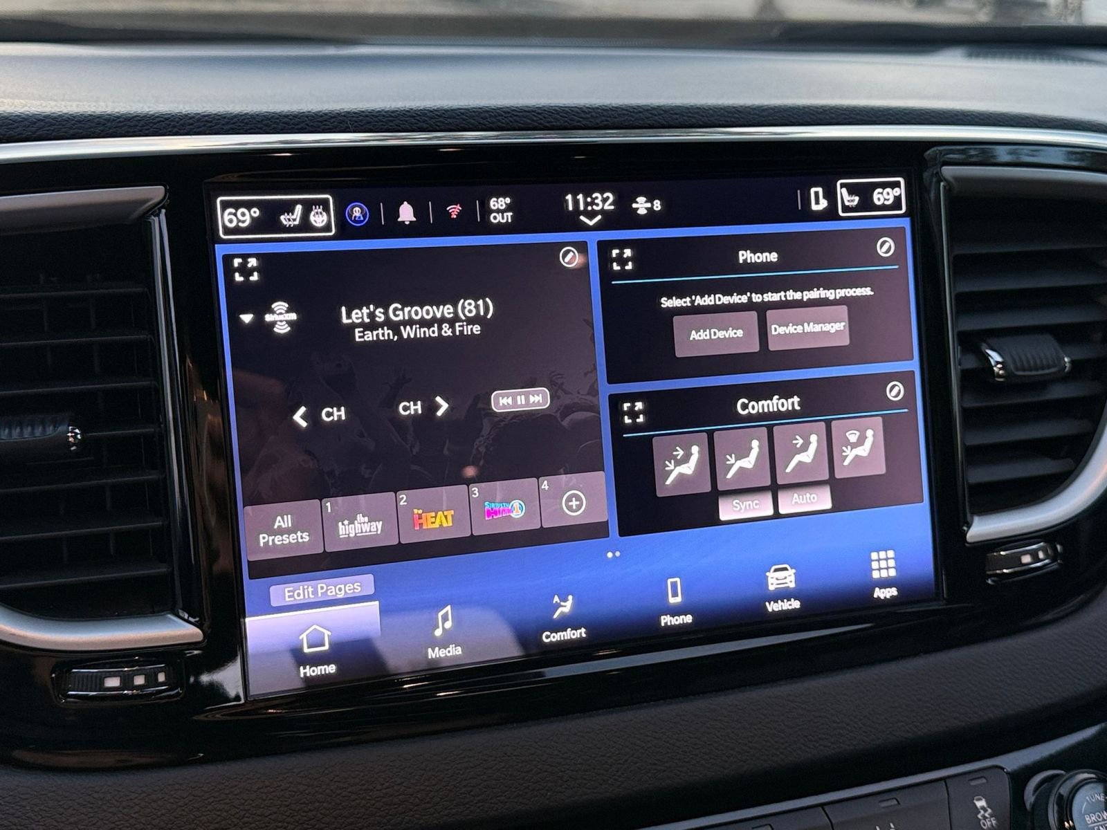 Thumbnail: 2025 Chrysler Pacifica - 22