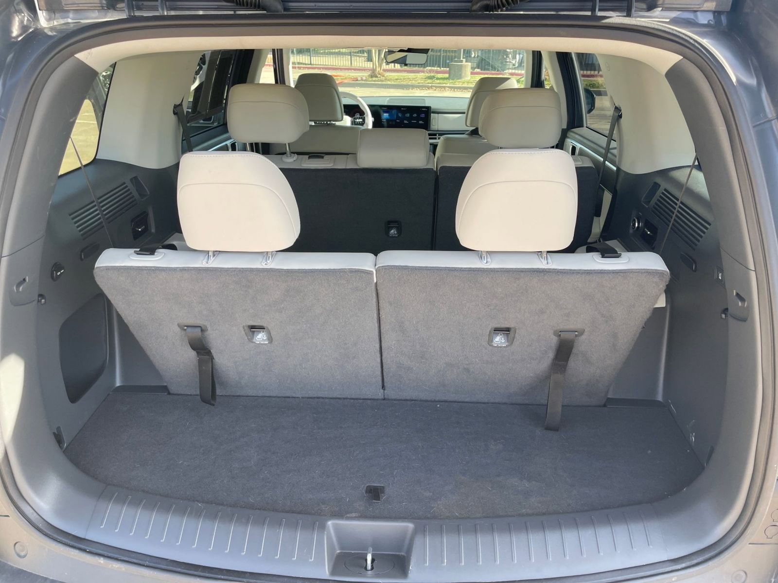 Thumbnail: 2025 Hyundai Santa Fe - 34