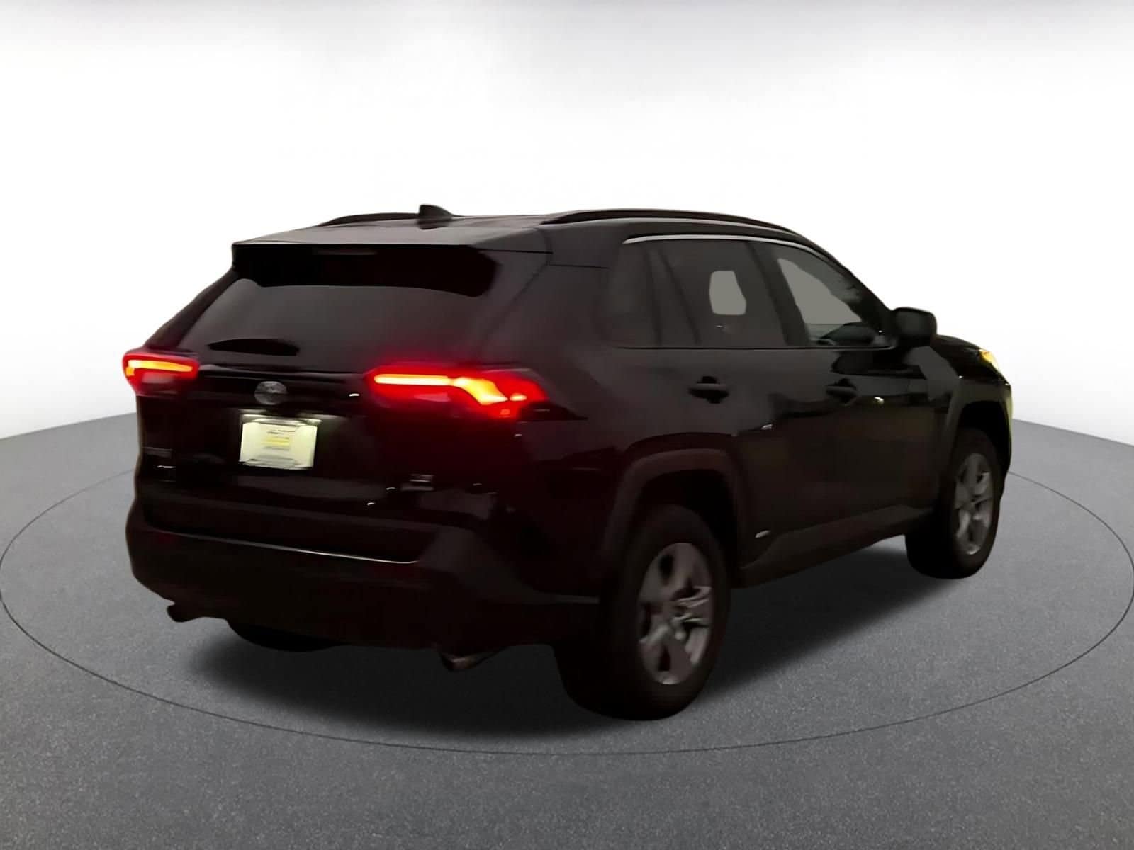 Thumbnail: 2025 Toyota RAV4 - 14