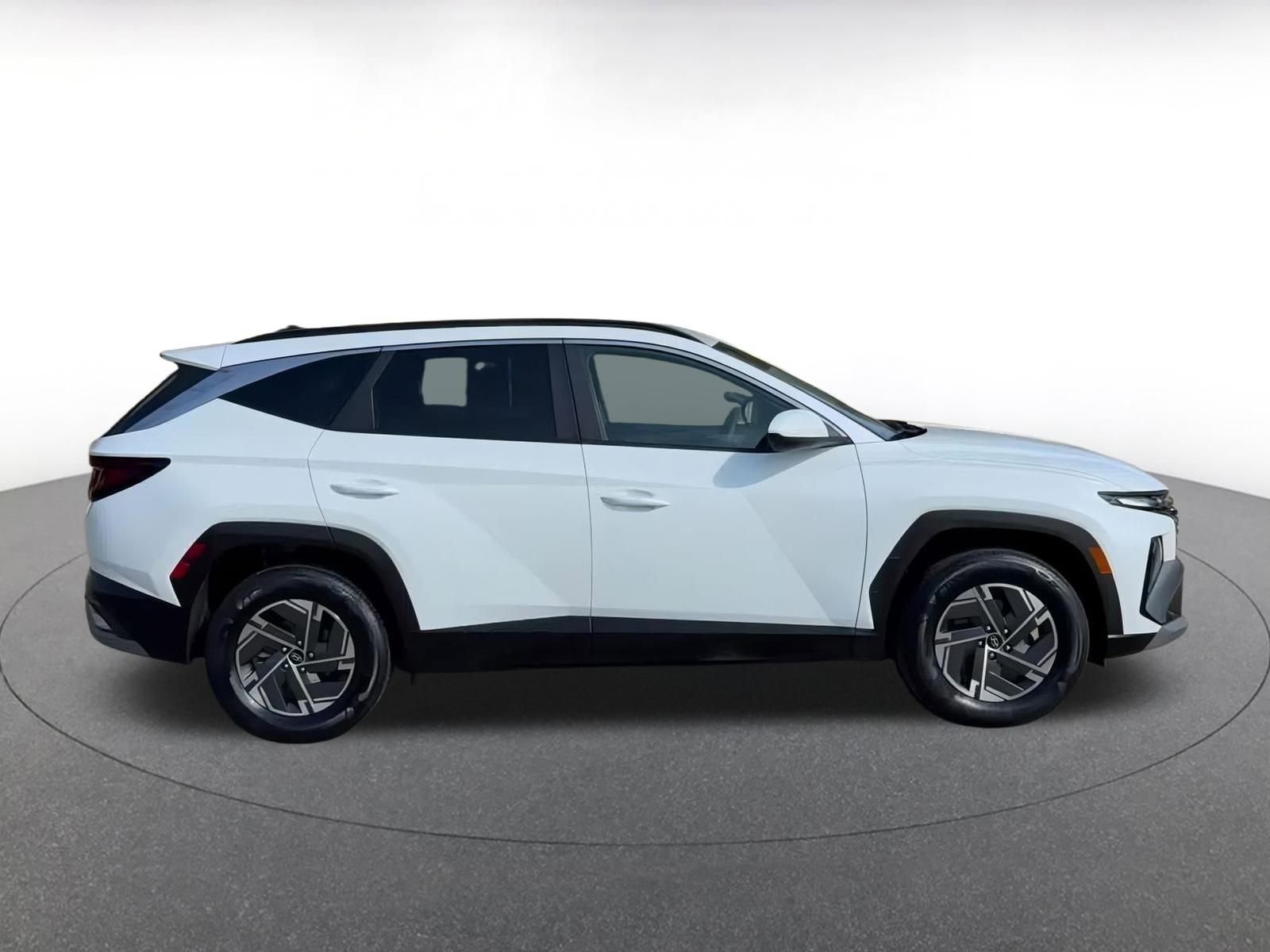 Thumbnail: 2025 Hyundai Tucson - 17