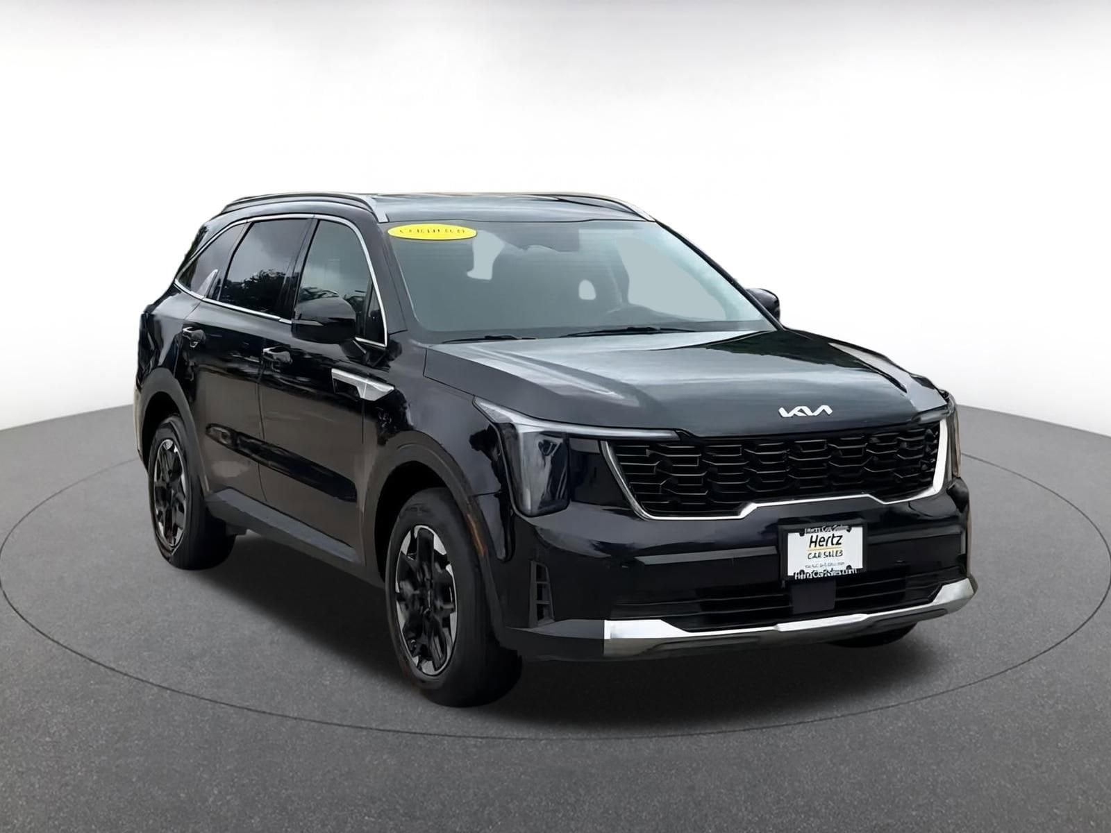 2024 Kia Sorento S 3