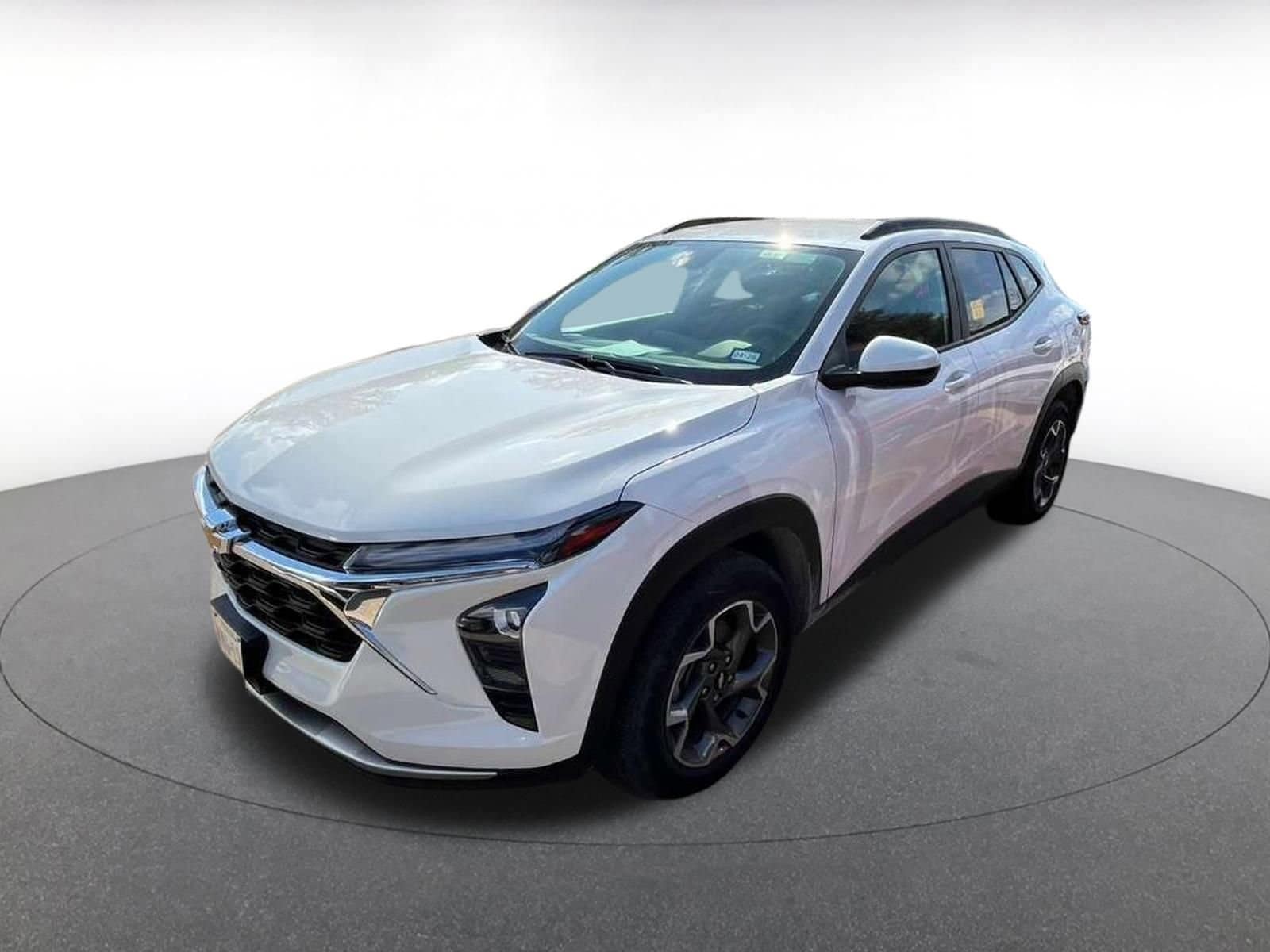 Thumbnail: 2025 Chevrolet Trax - 2