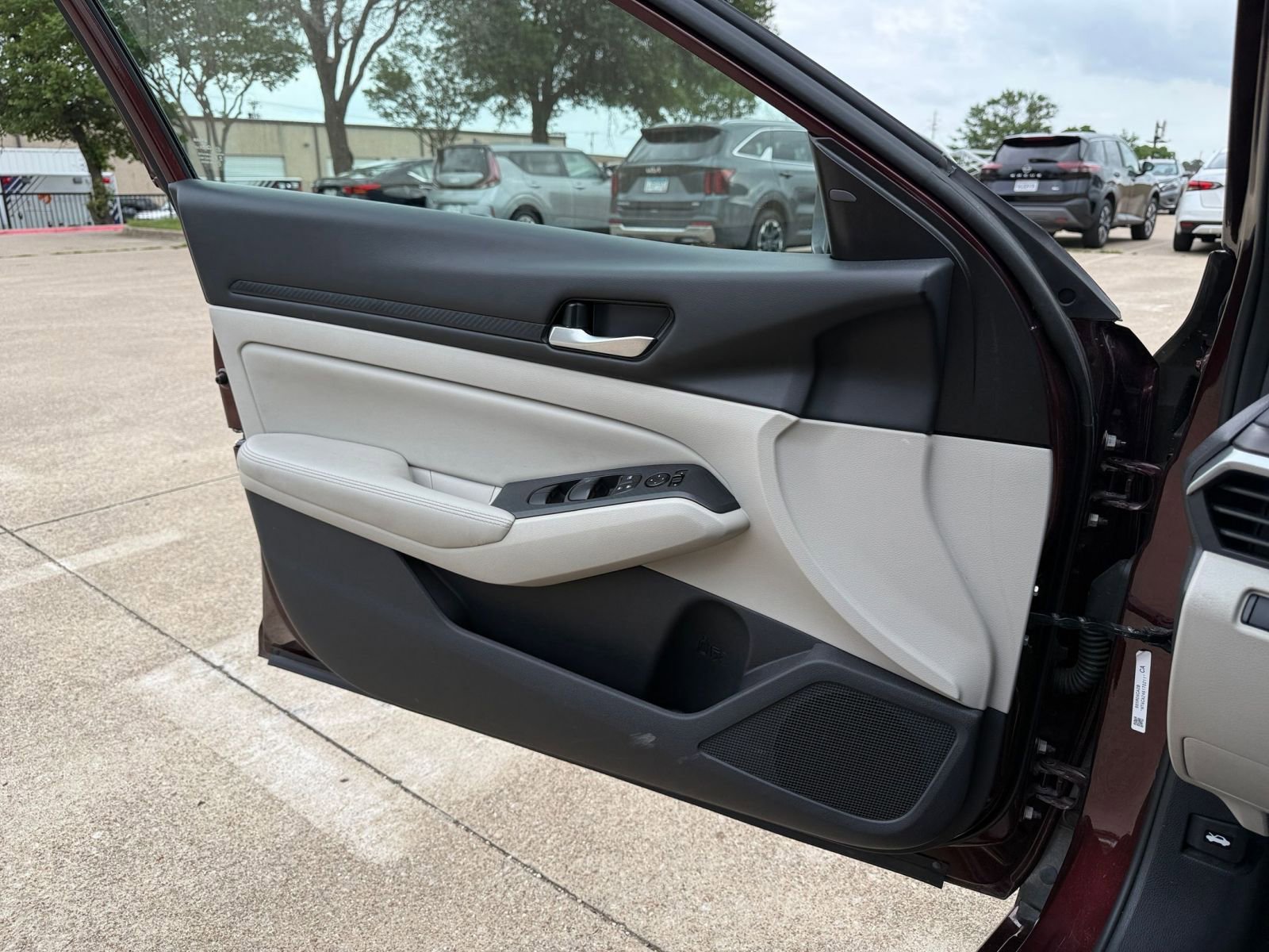 Thumbnail: 2025 Nissan Altima - 18