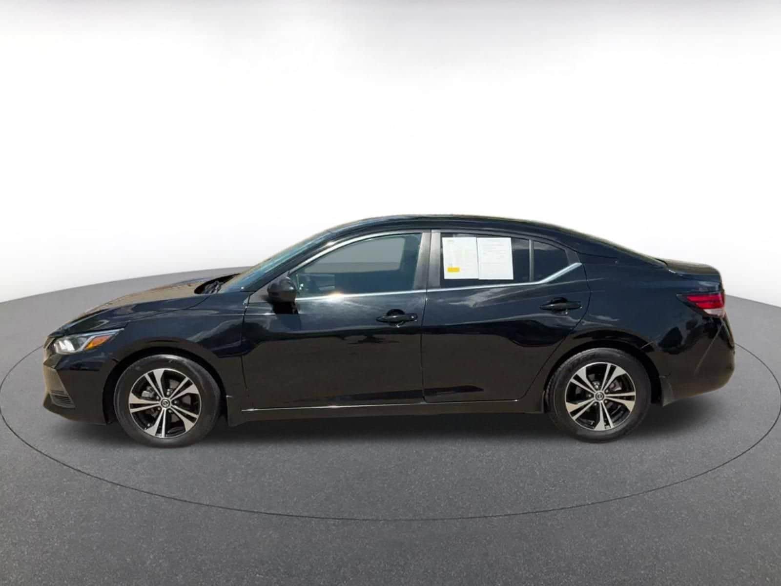 Thumbnail: 2021 Nissan Sentra - 8