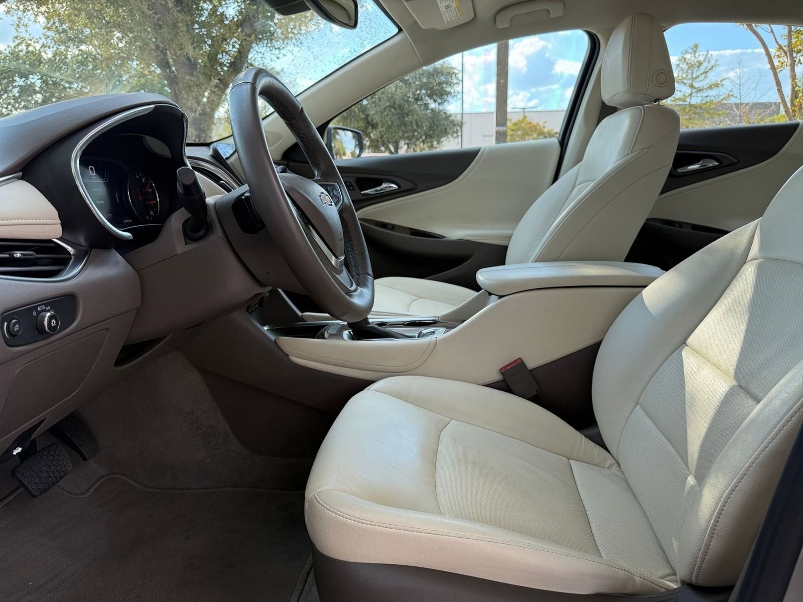 Thumbnail: 2024 Chevrolet Malibu - 27